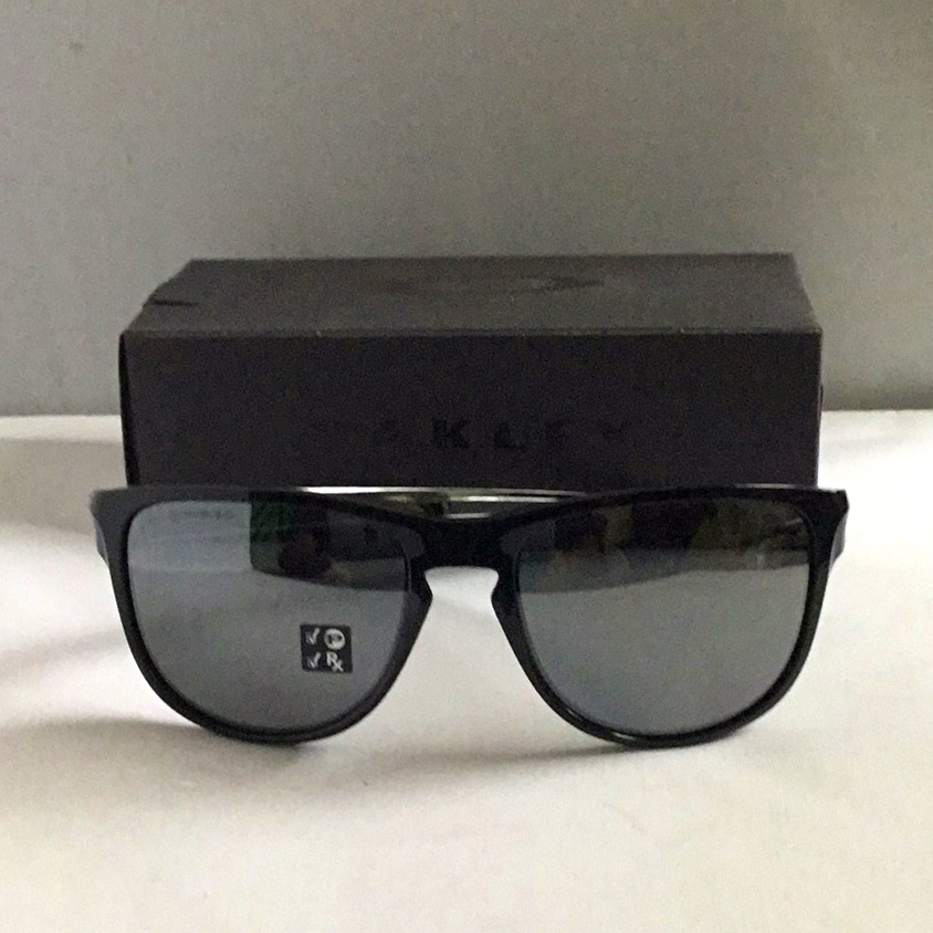 Oakley Silver Polarizes.